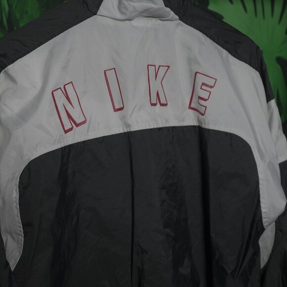VINTAGE 90'S NIKE WINDBREAKER ZIP UP SPRING JACKET BOYS MEDIUM - Picture 13 of 14